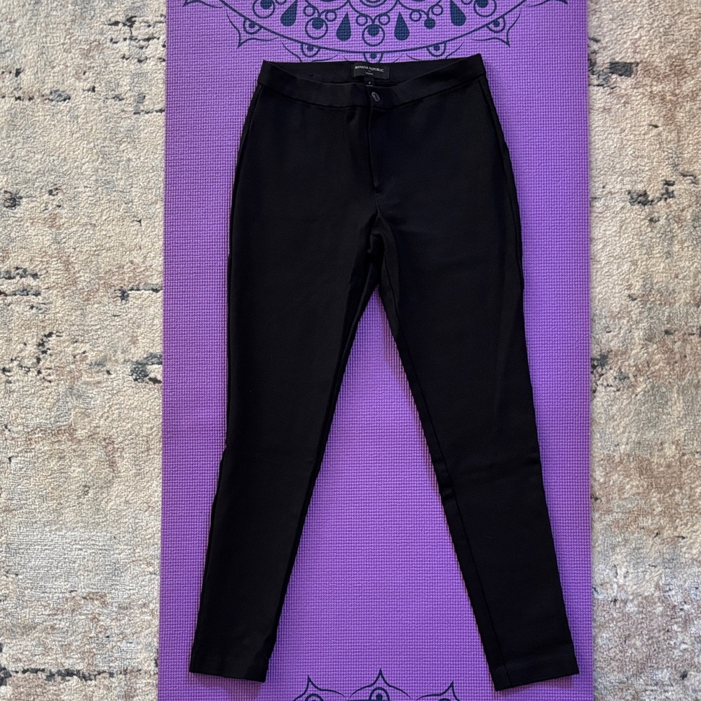 Banana Republic Black Leggings size 4
